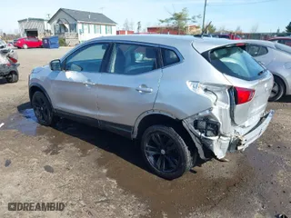 2019 Nissan Rogue Sport S with VIN JN1BJ1CR7KW333451, listed as a IAAI auction lot 41801643 with 71,539 mi miles. Bid and sale history available at carsss.com. Image 3.