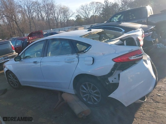 2017 Ford Fusion SE with VIN 3FA6P0H71HR388140, listed as a IAAI auction lot 41823597 with 160,000 mi miles. Bid and sale history available at carsss.com. Image 14.