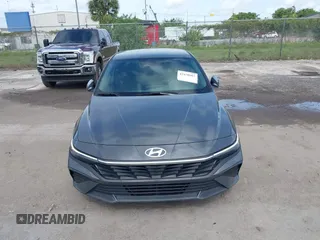 2024 Hyundai Elantra SE z VIN KMHLL4DG0RU639967, wystawiony jako IAAI lot #42430562 z przebiegiem 31 426 mil mil oraz . Historia ofert i sprzedaży dostępna na DreamBid. Obrazek 12.