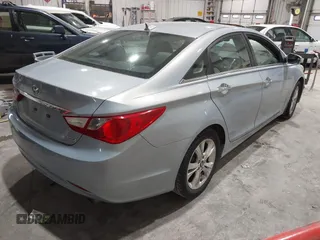 2011 Hyundai Sonata Limited with VIN 5NPEC4AC0BH102725, listed as a IAAI auction lot 41868360 with 194,182 mi miles and . Bid and sale history available at carsss.com. Image 4.