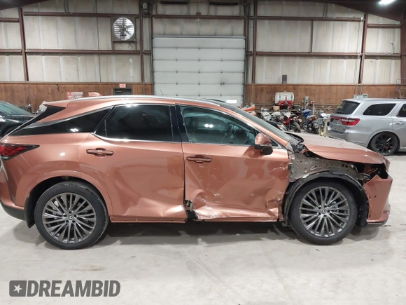 2024 Lexus RX 350 with VIN 2T2BAMCA8RC067896, listed as a IAAI auction lot 42329287 with 15,301 mi miles and . Bid and sale history available at DreamBid. Image 6.