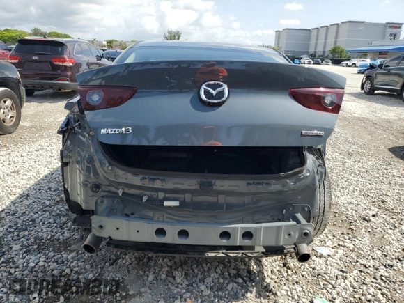 2022 Mazda 3 Carbon Edition с VIN 3MZBPACL3NM318079, выставлен на аукционе Copart как лот 58185015 с пробегом 36 299 миль миль и Списание • Salvage title. История ставок и продаж доступна на DreamBid. Изображение 6.