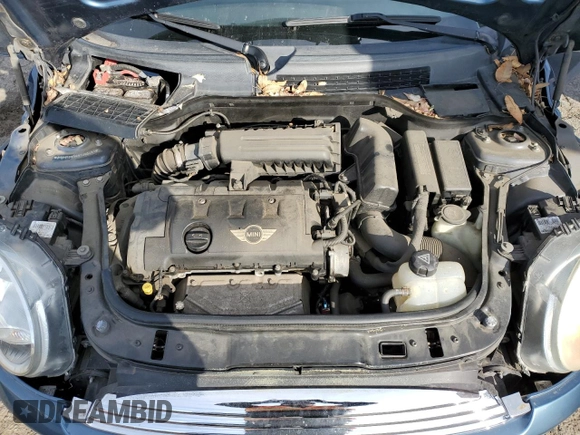 2009 MINI Convertible с VIN WMWMR33589TU96481, выставлен на аукционе Copart как лот 45398985 с пробегом 144 792 миль миль и Чистый • Clean title. История ставок и продаж доступна на DreamBid. Изображение 11.