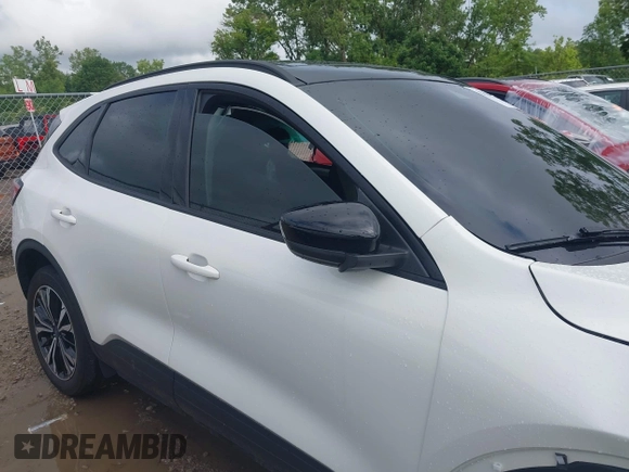 2022 Ford Escape SE with VIN 1FMCU9G68NUC00765, listed as a IAAI auction lot 42521669 with 8,125 mi miles and . Bid and sale history available at DreamBid. Image 13.