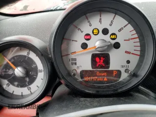 2014 MINI Convertible S with VIN WMWZP3C52ET706143, listed as a Copart auction lot 43184955 with 101,717 mi miles and Salvage title. Bid and sale history available at DreamBid. Image 9.