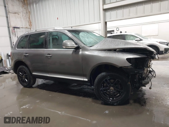 2008 Volkswagen Touareg V6 с VIN WVGBE77L18D028912, выставлен на аукционе IAAI как лот 41615381 с пробегом 182 982 миль миль и . История ставок и продаж доступна на DreamBid. Изображение 13.