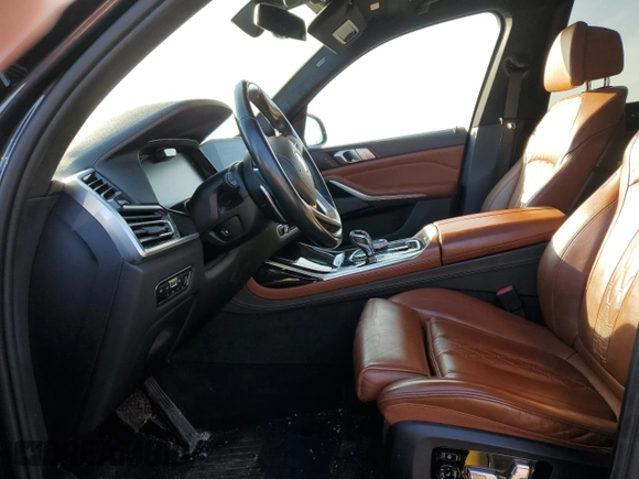 2019 BMW X7 xDrive40i z VIN 5UXCW2C53KL086449, wystawiony jako Copart lot #51090755 z przebiegiem 109 920 mil mil oraz Czysty tytuł • Clean title. Historia ofert i sprzedaży dostępna na DreamBid. Obrazek 7.