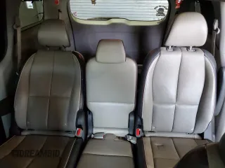 2018 Kia Sedona LX with VIN KNDMB5C10J6349140, listed as a Copart auction lot 48344455 with 103,222 mi miles and Clean Title. Bid and sale history available at carsss.com. Image 10.