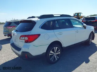 2018 Subaru Outback Limited with VIN 4S4BSANC5J3259686, listed as a IAAI auction lot 41822985 with 43,584 mi miles. Bid and sale history available at carsss.com. Image 4.