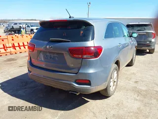 2020 Kia Sorento LX V6 with VIN 5XYPGDA53LG612283, listed as a IAAI auction lot 41724833 with 91,421 mi miles. Bid and sale history available at carsss.com. Image 4.
