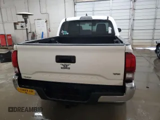 2018 Toyota Tacoma SR5 with VIN 3TMAZ5CN7JM074058, listed as a Copart auction lot 51586455 with 117,877 mi miles and Salvage Title. Bid and sale history available at DreamBid. Image 6.