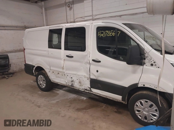 2018 Ford Transit с VIN 1FTYR1ZM6JKA46796, выставлен на аукционе IAAI как лот 42178567 с пробегом 61 821 миль миль и . История ставок и продаж доступна на DreamBid. Изображение 6.