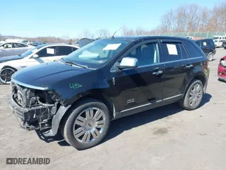 2009 Lincoln MKX with VIN 2LMDU88C69BJ02093, listed as a IAAI auction lot 41751532 with 172,431 mi miles. Bid and sale history available at carsss.com. Image 2.