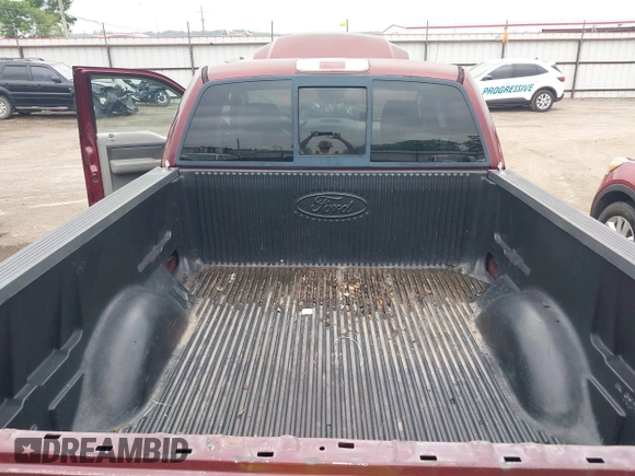 2004 Ford F-150 STX with VIN 1FTRX12W44NA76582, listed as a IAAI auction lot 42298202 with 168,176 mi miles and . Bid and sale history available at DreamBid. Image 17.