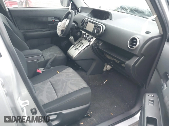 2015 Scion xB with VIN JTLZE4FE6FJ067616, listed as a IAAI auction lot 41372242 with 1 mi miles. Bid and sale history available at carsss.com. Image 5.