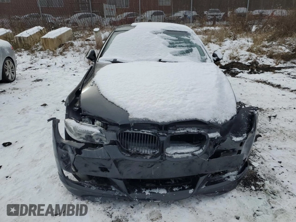 2009 BMW 3 Series 328i with VIN WBAWV13529P121249, listed as a Copart auction lot 89005845 with 107,011 mi miles and Salvage Title. Bid and sale history available at carsss.com. Image 5.