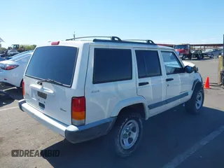 2000 Jeep Cherokee z VIN 1J4FF48S3YL236054, wystawiony jako IAAI lot #42217775 z przebiegiem 192 826 mil mil oraz . Historia ofert i sprzedaży dostępna na DreamBid. Obrazek 4.