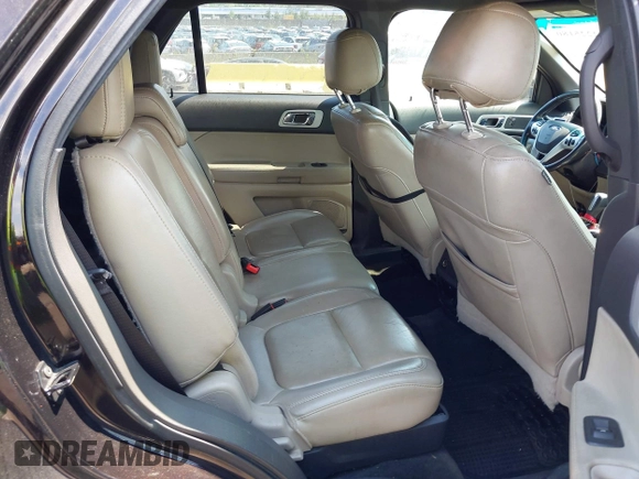 2014 Ford Explorer XLT z VIN 1FM5K8D8XEGA83963, wystawiony jako IAAI lot #42225180 z przebiegiem 161 583 mil mil oraz . Historia ofert i sprzedaży dostępna na DreamBid. Obrazek 8.
