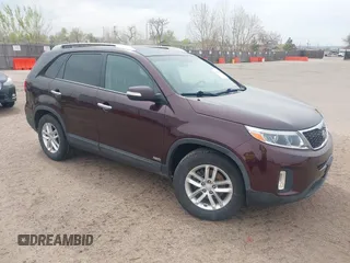 2015 Kia Sorento LX with VIN 5XYKTCA69FG571798, listed as a IAAI auction lot 41934889 with 101,363 mi miles. Bid and sale history available at carsss.com. Image 1.