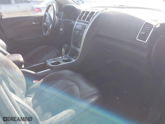 2007 GMC Acadia SLT with VIN 1GKER23727J139376, listed as a IAAI auction lot 41671017 with 181,257 mi miles. Bid and sale history available at carsss.com. Image 5.