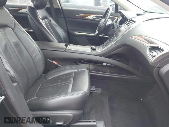 2014 Lincoln MKZ with VIN 3LN6L2G90ER832698, listed as a IAAI auction lot 41887879 with 141,798 mi miles and . Bid and sale history available at DreamBid. Image 5.