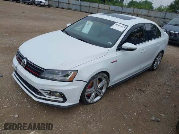 2017 Volkswagen Jetta GLI z VIN 3VW4T7AJ8HM349440, wystawiony jako IAAI lot #42491919 z przebiegiem 141 764 mil mil oraz . Historia ofert i sprzedaży dostępna na DreamBid. Obrazek 2.