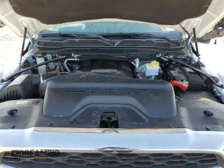 2023 Ram 2500 Tradesman z VIN 3C6UR5CJ9PG518386, wystawiony jako Copart lot #52700975 z przebiegiem 17 637 mil mil oraz Szkoda całkowita • Salvage title. Historia ofert i sprzedaży dostępna na DreamBid. Obrazek 11.