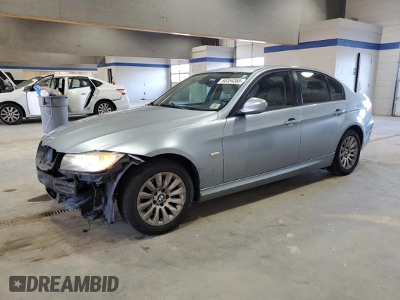 2009 BMW 3 Series 328i with VIN WBAPH77509NM28715, listed as a Copart auction lot 50354365 with 194,826 mi miles and Salvage Title. Bid and sale history available at carsss.com. Image 1.