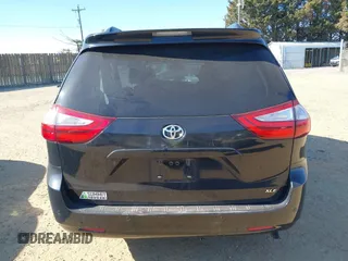 2016 Toyota Sienna XLE with VIN 5TDYK3DCXGS762035, listed as a IAAI auction lot 41664706 with 109,415 mi miles. Bid and sale history available at carsss.com. Image 16.
