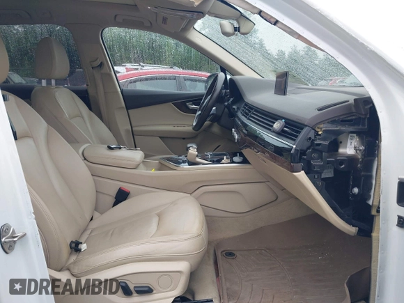 2017 Audi Q7 Premium Plus with VIN WA1LAAF79HD015549, listed as a IAAI auction lot 42537231 with 131,060 mi miles and . Bid and sale history available at DreamBid. Image 5.