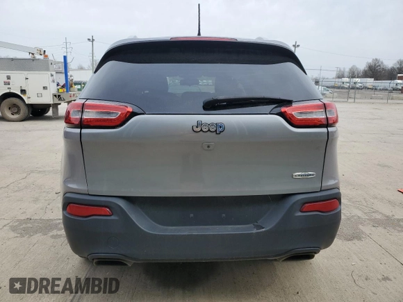 2015 Jeep Cherokee Latitude with VIN 1C4PJLCS7FW539800, listed as a Copart auction lot 53125525 with 127,825 mi miles and Clean Title. Bid and sale history available at carsss.com. Image 6.