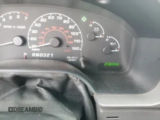 2002 Ford Explorer XLS z VIN 1FMZU62E12UB45918, wystawiony jako Copart lot #50045635 z przebiegiem 240 345 mil mil oraz Szkoda całkowita • Salvage title. Historia ofert i sprzedaży dostępna na DreamBid. Obrazek 9.