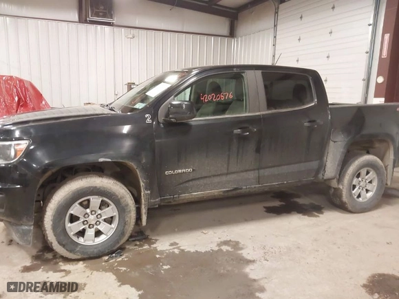 2020 Chevrolet Colorado 4WD Work Truck with VIN 1GCGTBEN2L1178464, listed as a IAAI auction lot 42020876 with 111,698 mi miles. Bid and sale history available at carsss.com. Image 14.