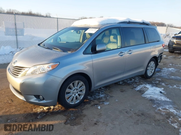 2015 Toyota Sienna Ltd with VIN 5TDDK3DC1FS094834, listed as a IAAI auction lot 41344394 with 137,146 mi miles. Bid and sale history available at carsss.com. Image 2.