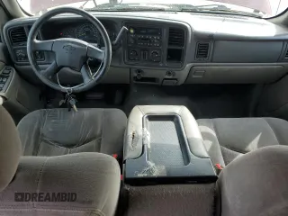 2004 Chevrolet Tahoe LS with VIN 1GNEC13V04R132890, listed as a Copart auction lot 56128195 with 174,907 mi miles and Clean title. Bid and sale history available at DreamBid. Image 8.