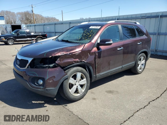 2013 Kia Sorento EX with VIN 5XYKU3A60DG343229, listed as a Copart auction lot 52210945 with 193,362 mi miles and Salvage Title. Bid and sale history available at carsss.com. Image 1.