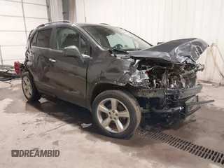 2016 Chevrolet Trax LTZ with VIN 3GNCJRSB1GL123615, listed as a IAAI auction lot 41232062 with 8,500 mi miles. Bid and sale history available at carsss.com. Image 1.
