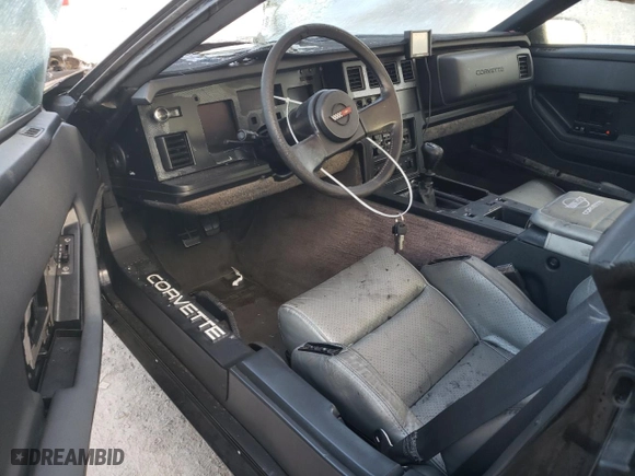 1985 Chevrolet Corvette with VIN 1G1YY0788F5138977, listed as a Copart auction lot 82021484 with 0 mi miles and Non Repairable. Bid and sale history available at carsss.com. Image 8.