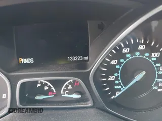 2016 Ford Escape SE z VIN 1FMCU9GX1GUC59233, wystawiony jako IAAI lot #41958573 z przebiegiem 133 223 mil mil oraz . Historia ofert i sprzedaży dostępna na DreamBid. Obrazek 7.