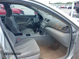 2009 Toyota Camry z VIN 4T1BE46K59U861704, wystawiony jako IAAI lot #42145800 z przebiegiem 192 351 mil mil oraz . Historia ofert i sprzedaży dostępna na DreamBid. Obrazek 5.