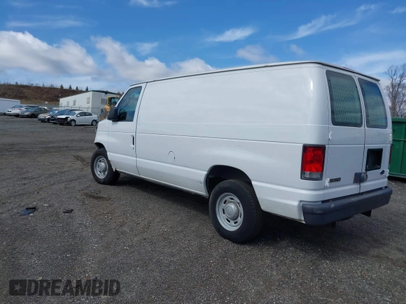 2006 Ford Econoline Cargo with VIN 1FTRE14W16DA52672, listed as a IAAI auction lot 41849776 with 200,276 mi miles. Bid and sale history available at carsss.com. Image 3.