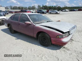 1995 Chevrolet Caprice z VIN 1G1BL52W7SR137278, wystawiony jako Copart lot #74446544 z przebiegiem Nie podano mil oraz Szkoda całkowita • Salvage title. Historia ofert i sprzedaży dostępna na DreamBid. Obrazek 4.