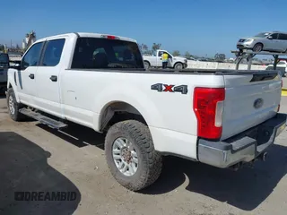 2018 Ford F-250 XL with VIN 1FT7W2B60JEB51984, listed as a IAAI auction lot 42282958 with 76,521 mi miles and . Bid and sale history available at DreamBid. Image 3.