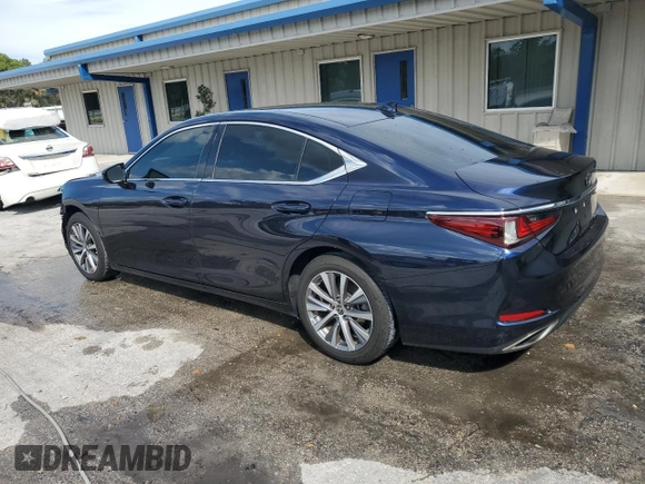 2021 Lexus ES with VIN 58ACZ1B16MU103277, listed as a Copart auction lot 47105255 with 59,111 mi miles and Non Repairable. Bid and sale history available at carsss.com. Image 2.
