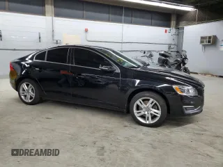 2015 Volvo S60 T5 Drive-E Platinum with VIN YV140MFM7F2348128, listed as a Copart auction lot 52698615 with 88,924 mi miles and Salvage Title. Bid and sale history available at carsss.com. Image 4.