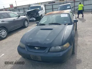 2000 Ford Mustang GT with VIN 1FAFP42X1YF196276, listed as a IAAI auction lot 42255961 with Not Provided miles and . Bid and sale history available at DreamBid. Image 6.