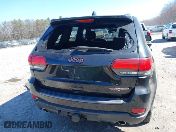 2017 Jeep Grand Cherokee Trailhawk с VIN 1C4RJFLGXHC670469, выставлен на аукционе IAAI как лот 42055116 с пробегом 99 801 миль миль и . История ставок и продаж доступна на DreamBid. Изображение 16.