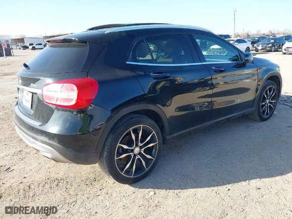 2016 Mercedes-Benz GLA with VIN WDCTG4GB5GJ199567, listed as a IAAI auction lot 41225649 with 122,655 mi miles. Bid and sale history available at carsss.com. Image 4.
