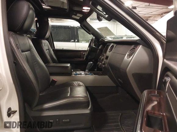 2016 Ford Expedition Platinum с VIN 1FMJU1MT2GEF27226, выставлен на аукционе IAAI как лот 41303801 с пробегом 150 003 миль миль и . История ставок и продаж доступна на DreamBid. Изображение 5.