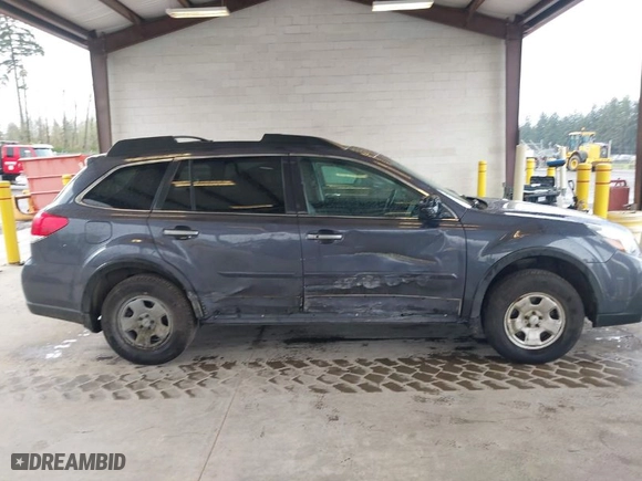 2014 Subaru Outback 3.6R Limited with VIN 4S4BRDPCXE2283410, listed as a IAAI auction lot 41959674 with 197,524 mi miles. Bid and sale history available at carsss.com. Image 13.